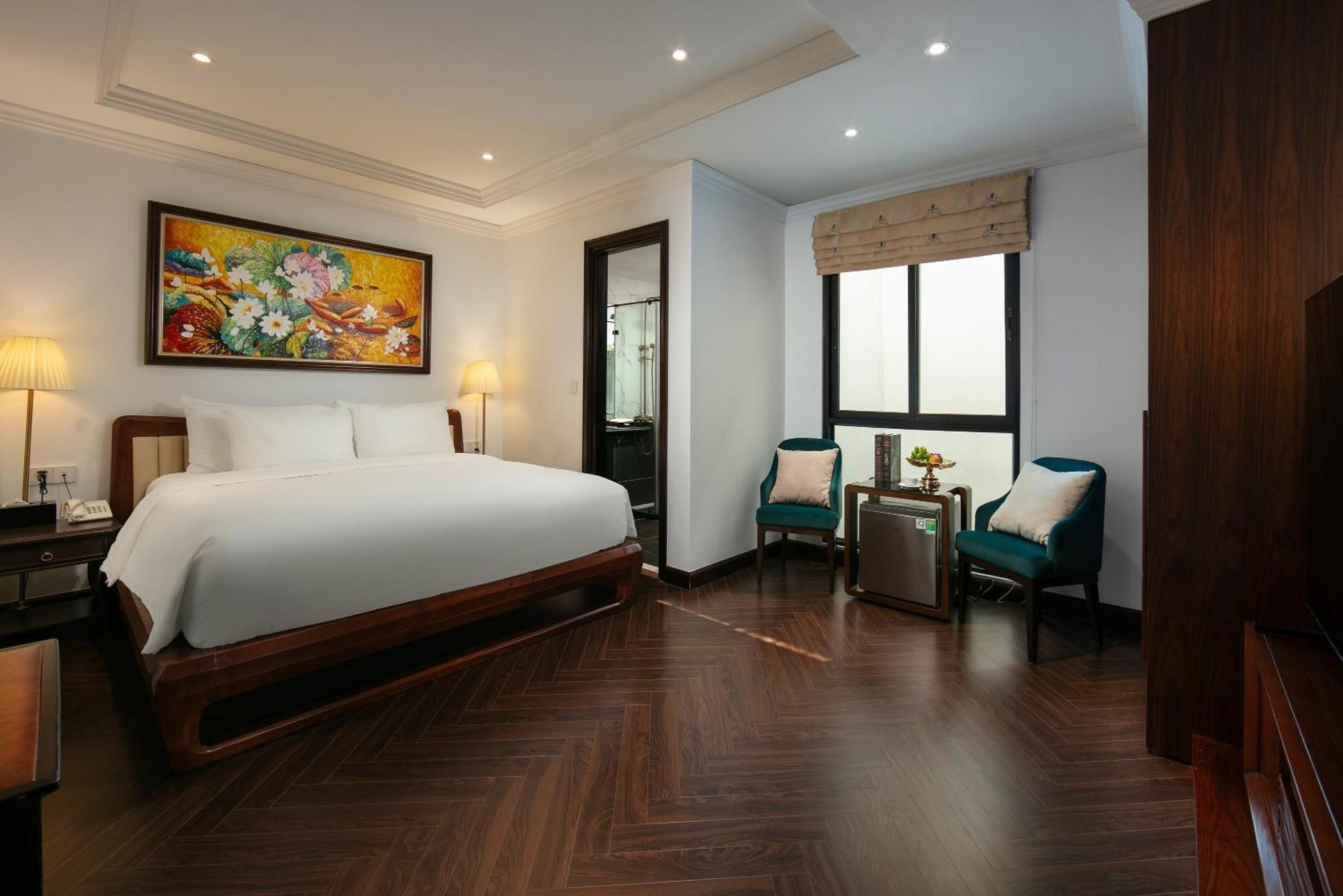 May De Ville Crown Hotel Hanoi Zewnętrze zdjęcie Deluxe Room