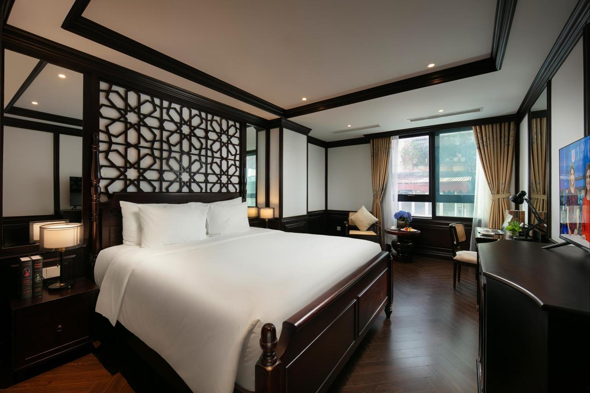 May De Ville Crown Hotel Hanoi Zewnętrze zdjęcie Deluxe Room