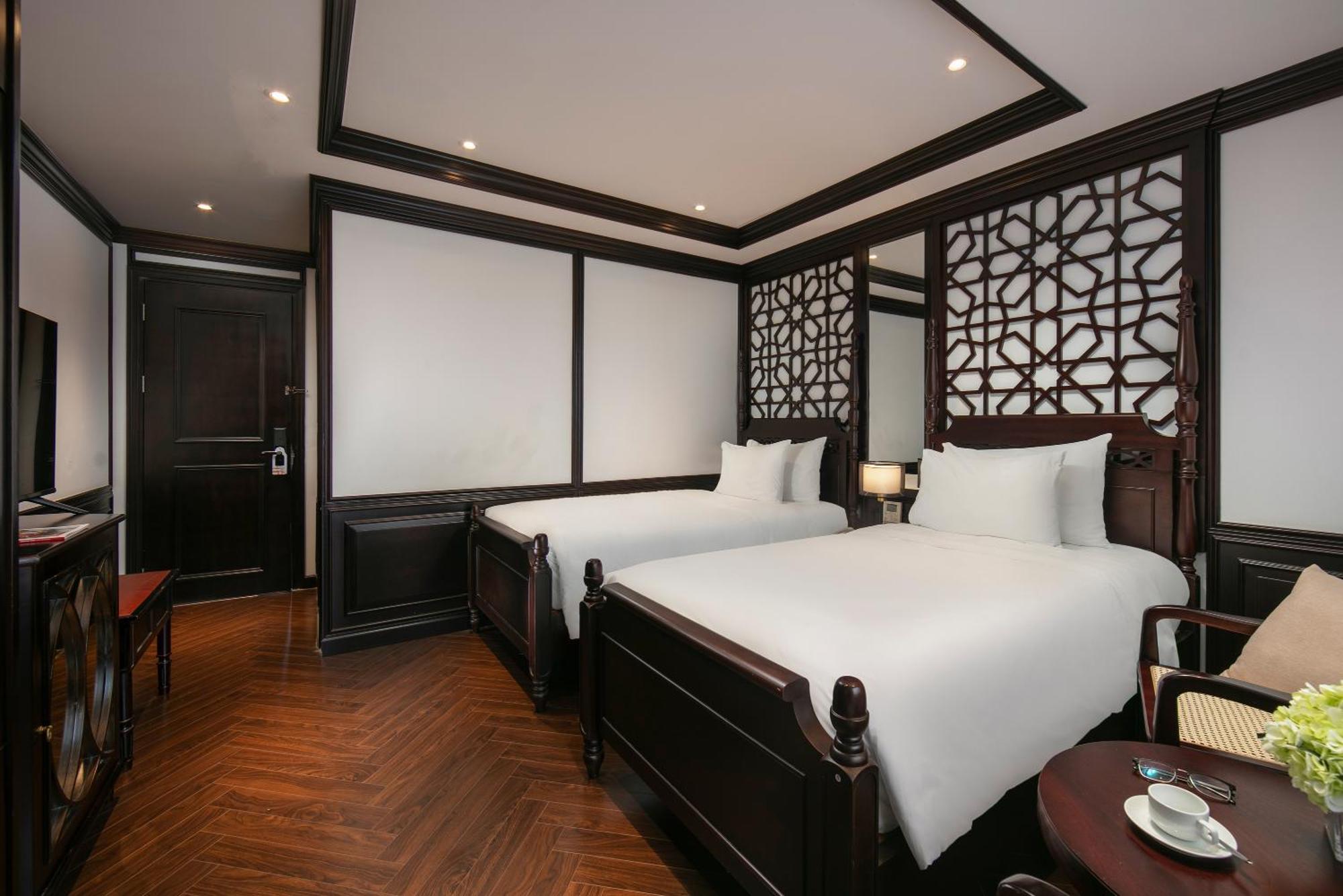 May De Ville Crown Hotel Hanoi Zewnętrze zdjęcie Deluxe twin room