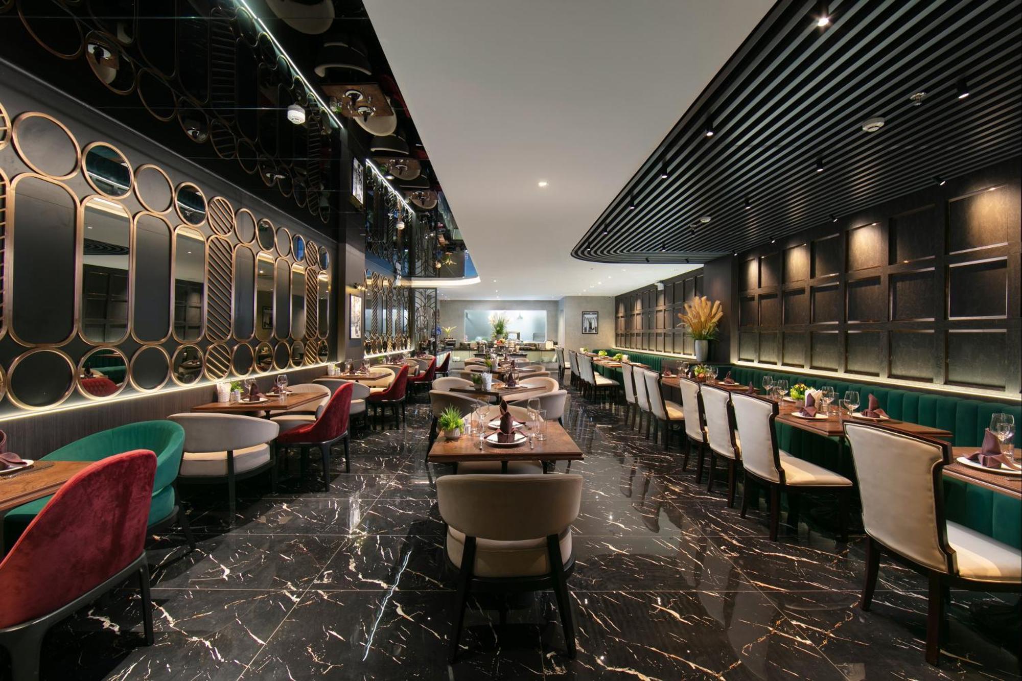 May De Ville Crown Hotel Hanoi Zewnętrze zdjęcie 3D rendering of a restaurant interior